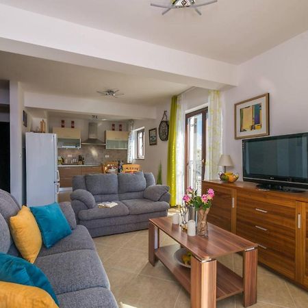 Apartment Carpe Diem เปรมันตูรา ภายนอก รูปภาพ