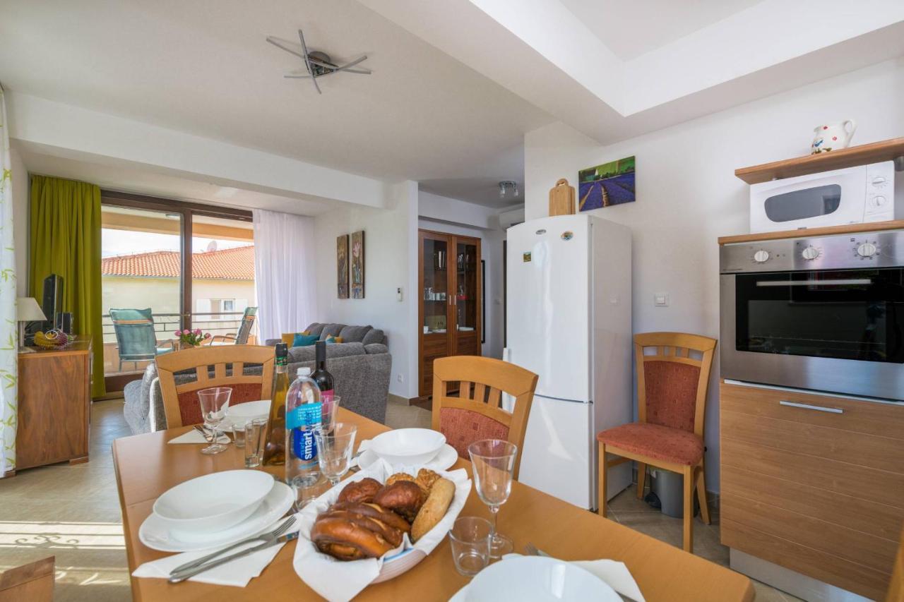 Apartment Carpe Diem เปรมันตูรา ภายนอก รูปภาพ